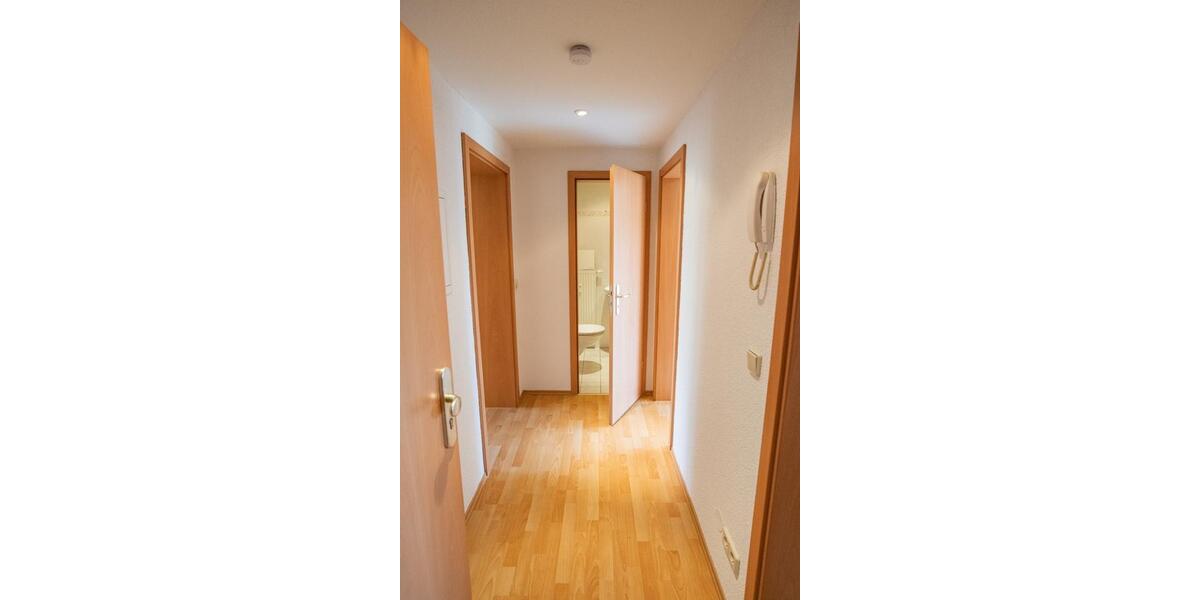 Dachgeschoßwohnung Roßwein - 1 Zimmer, 34 m&sup2;, 210&euro; | Angebot:25322150