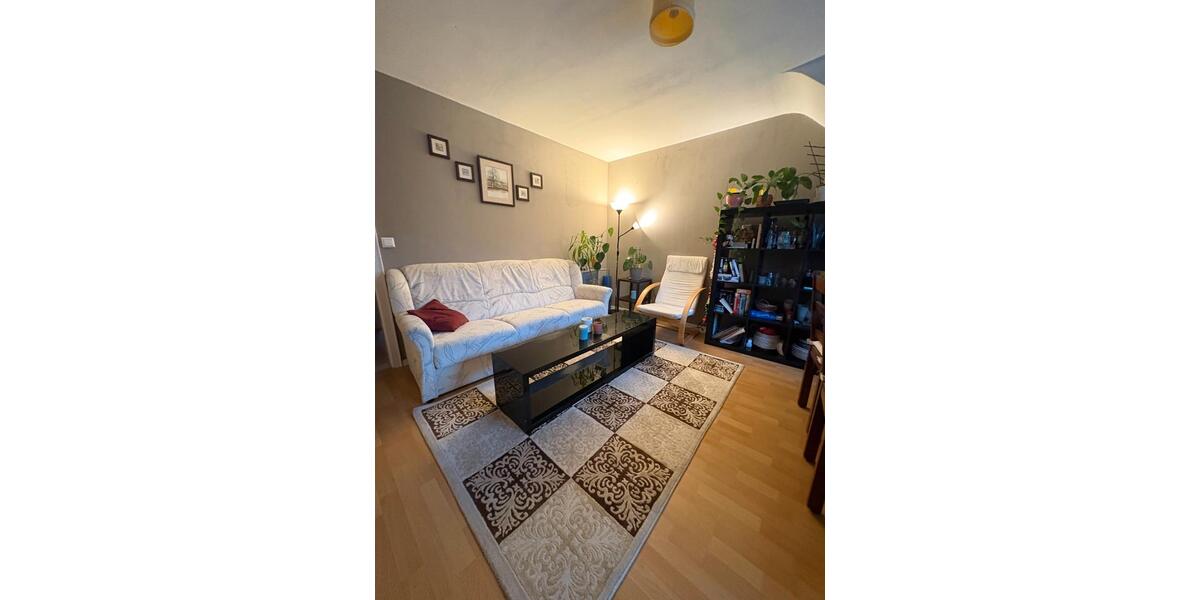 Dachgeschoßwohnung Stuttgart Degerloch - 4 Zimmer, 80 m&sup2;, 1.210&euro; | Angebot:26023510