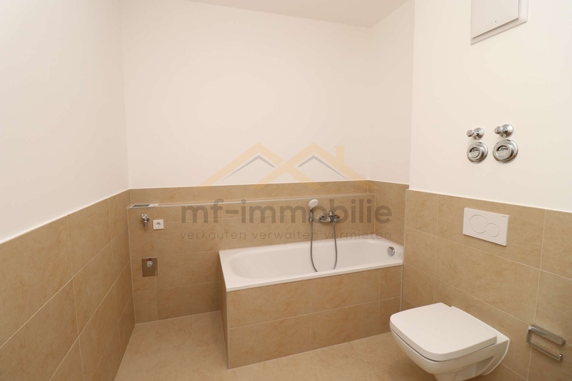 Seltenheit! 4 Zimmer, Küche, Bad, Balkon kurzfristig verfügbar 4 zimmer