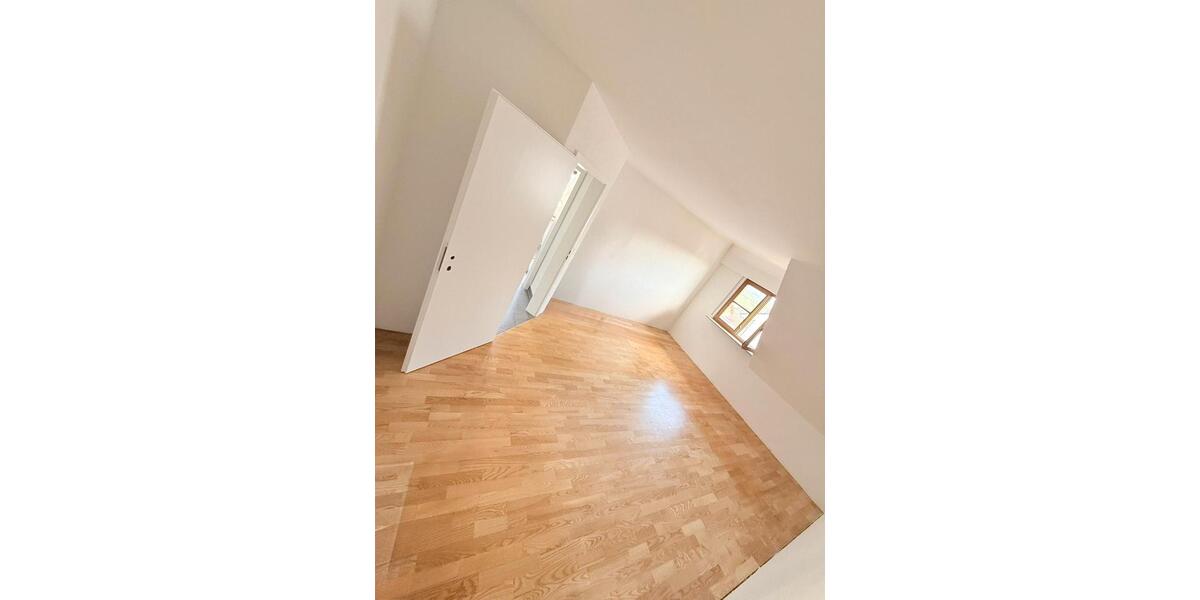 Doppelhaushälfte Aichtal - 5 Zimmer, 118 m&sup2;, 2.000&euro; | Angebot:25988486