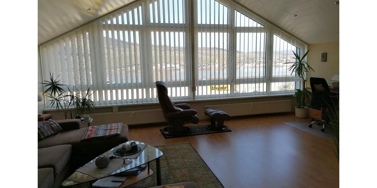 Dachgeschoßwohnung Bingen am Rhein - 2 Zimmer, 104 m&sup2;, 1.050&euro; | Angebot:26267774