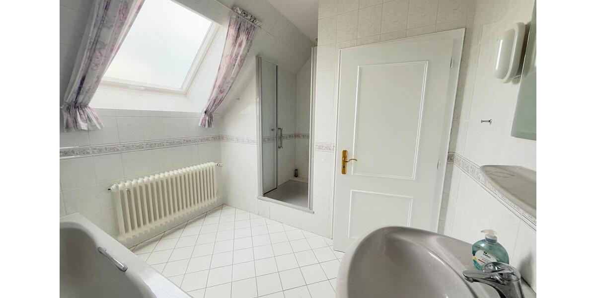 Etagenwohnung Wiefelstede - 3 Zimmer, 83 m&sup2;, 990&euro; | Angebot:24200876