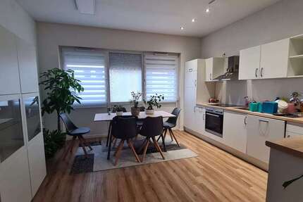 Wohnung zum Mieten in Biberbach 1.120 € 106.89 m² 3 zimmer