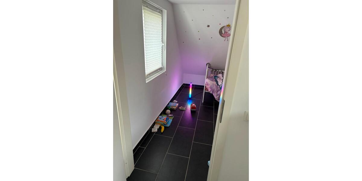 Etagenwohnung Sundern (Sauerland) - 4 Zimmer, 120 m&sup2;, 900&euro; | Angebot:26615592