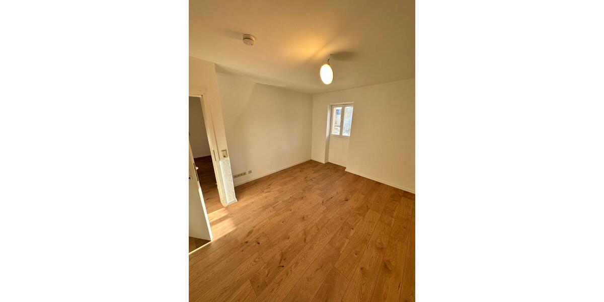 Erdgeschoßwohnung Schiffweiler - 2.5 Zimmer, 65 m&sup2;, 600&euro; | Angebot:26279510