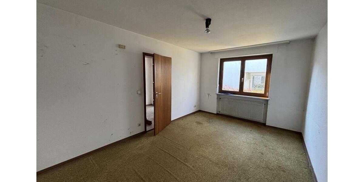 Bungalow Waiblingen Beinstein - 5.5 Zimmer, 156 m&sup2;, 2.050&euro; | Angebot:25097412