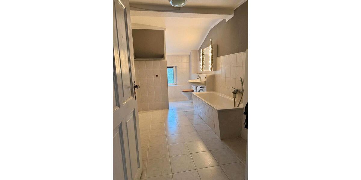 Maisonettenwohnung Neuenhagen bei Berlin - 4 Zimmer, 110 m&sup2;, 1.210&euro; | Angebot:24766669