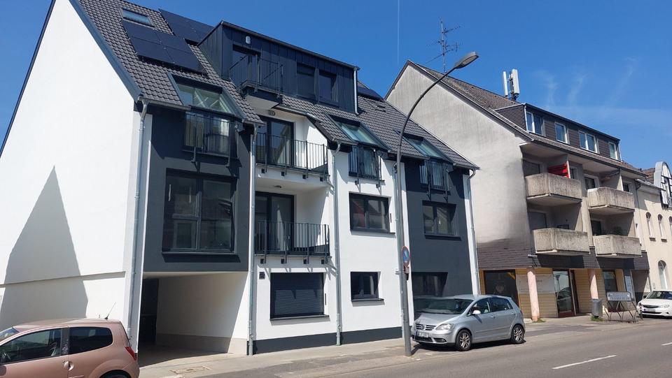 Erstbezug! 83m² - EG - Wohnung mit Terrasse, Stellplatz 3 zimmer