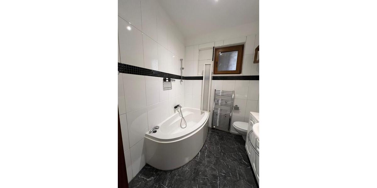 Etagenwohnung Rüdesheim am Rhein - 3 Zimmer, 90 m&sup2;, 950&euro; | Angebot:24638277