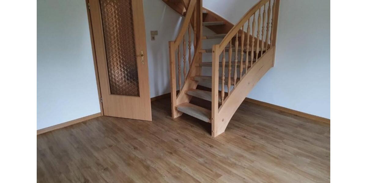 Kleines Reihenhaus mit 2,5-Zimmern im alten Dorf 2 zimmer