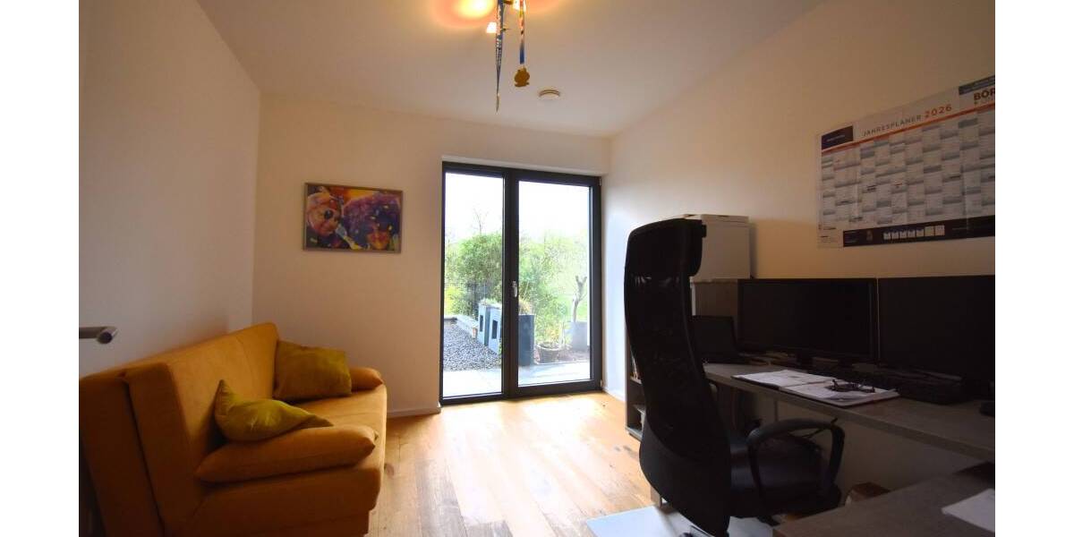 Etagenwohnung Leverkusen Lützenkirchen - 3 Zimmer, 135 m&sup2;, 1.980&euro; | Angebot:26744974