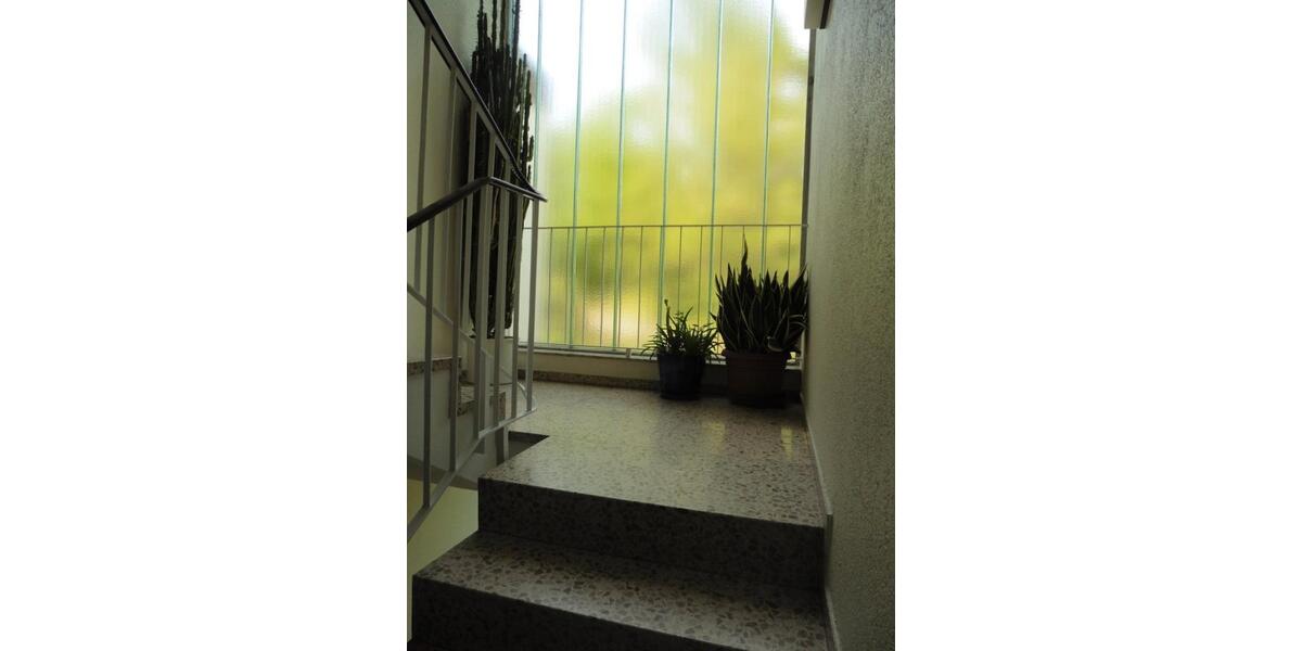 Etagenwohnung Saarbrücken Eschberg - 2 Zimmer, 50 m&sup2;, 525&euro; | Angebot:26185694