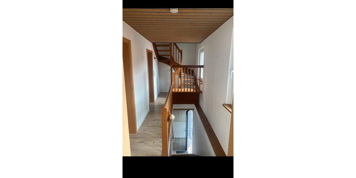 Doppelhaushälfte Rauhenebrach - 3 Zimmer, 140 m&sup2;, 900&euro; | Angebot:26168873