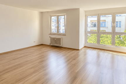 Wohnung Berlin Charlottenburg-Wilmersdorf - 5 Zimmer, 142 m&sup2;, 2.142&euro; | Angebot:27640407