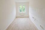 Ihr neues, saniertes Zuhause im kleinen Mehrfamilienhaus in ruhiger Seitenstraße.