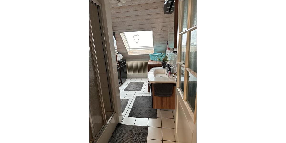 Dachgeschoßwohnung Gerolstein - 3 Zimmer, 85 m&sup2;, 1.100&euro; | Angebot:26683124