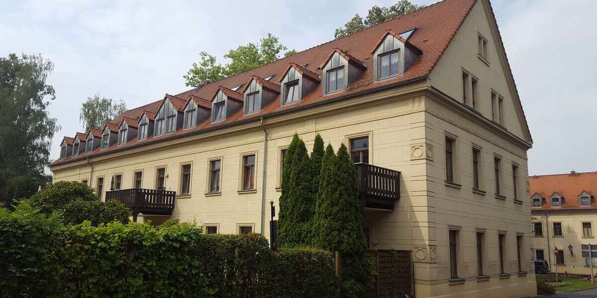 Etagenwohnung Glauchau - 1 Zimmer, 36 m&sup2;, 250&euro; | Angebot:26207412