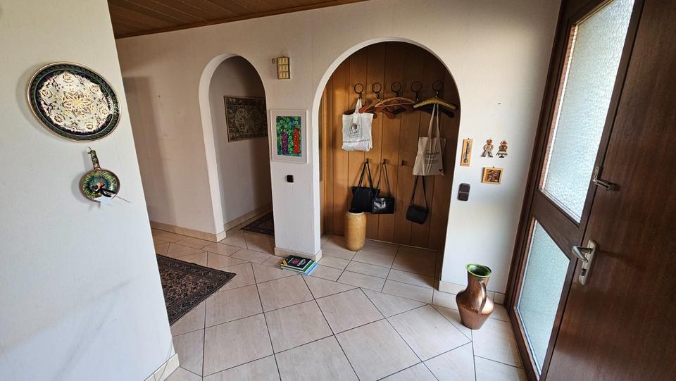 Einfamilienhaus Erlangen Bruck - 7 Zimmer, 140 m&sup2;, 1.850&euro; | Angebot:25895293