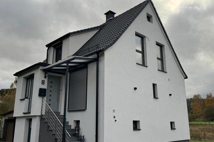 Haus Knüllwald - 5 Zimmer, 160 m&sup2;, 1.250&euro; | Angebot:26564672