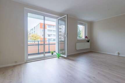 Wohnung Aue Neudörfel - 3 Zimmer, 58 m&sup2;, 317&euro; | Angebot:27280713
