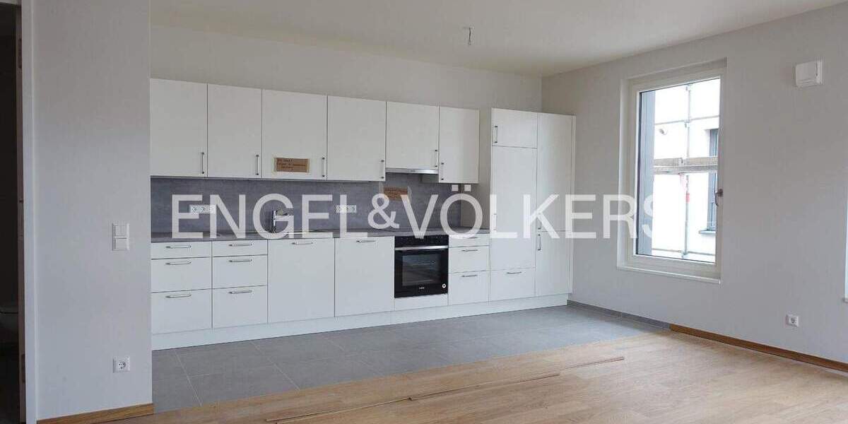 Neubau-Erstbezug . Großzügige und hochwertige 2-Zimmer-Wohnung mit Einbauküche und Südwest-Balkon 2 zimmer