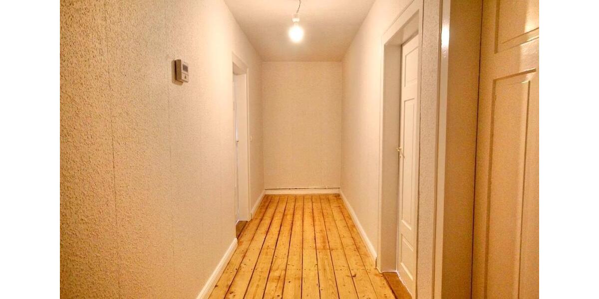Dachgeschoßwohnung Wiesbaden - 2.5 Zimmer, 72 m&sup2;, 775&euro; | Angebot:26544969