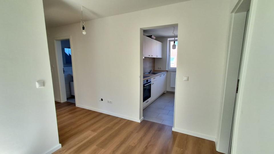 Dachgeschoßwohnung Lüneburg Ebensberg - 3 Zimmer, 77 m&sup2;, 910&euro; | Angebot:26321455