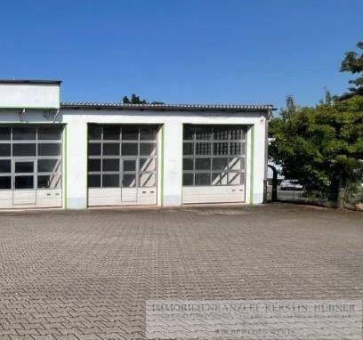 Helle Werkstatt- Montagehalle, unterteilt in zwei Hallen, Büro und Sanitärbereich - Ideal für KfZ-Kleingewerbe, Hand...
