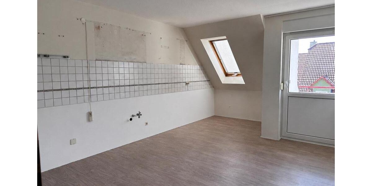 Dachgeschoßwohnung Bad Zwesten - 4 Zimmer, 92 m&sup2;, 644&euro; | Angebot:23138166