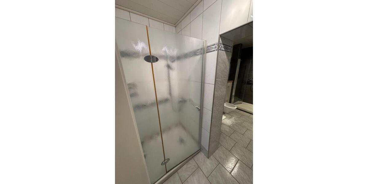 Einfamilienhaus Reichshof - 11 Zimmer, 315 m&sup2;, 1.700&euro; | Angebot:25151779