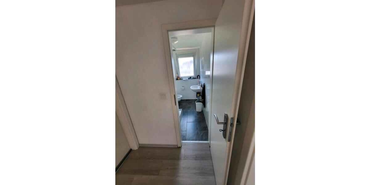 Dachgeschoßwohnung Sulzbach (Saar) - 1 Zimmer, 40 m&sup2;, 650&euro; | Angebot:26222018