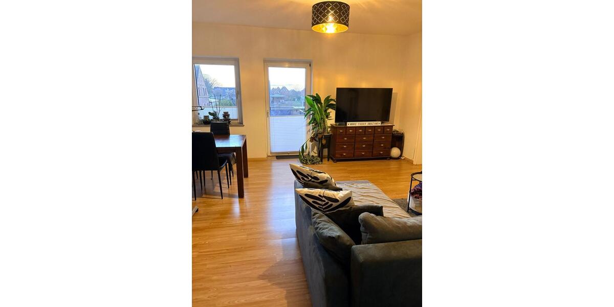 Dachgeschoßwohnung Nienburg (Weser) - 2.5 Zimmer, 70 m&sup2;, 670&euro; | Angebot:26002110