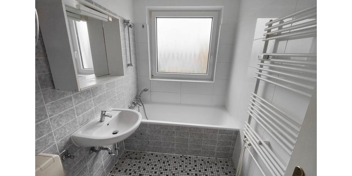 Etagenwohnung Schöneck - 3 Zimmer, 69 m&sup2;, 850&euro; | Angebot:24998461