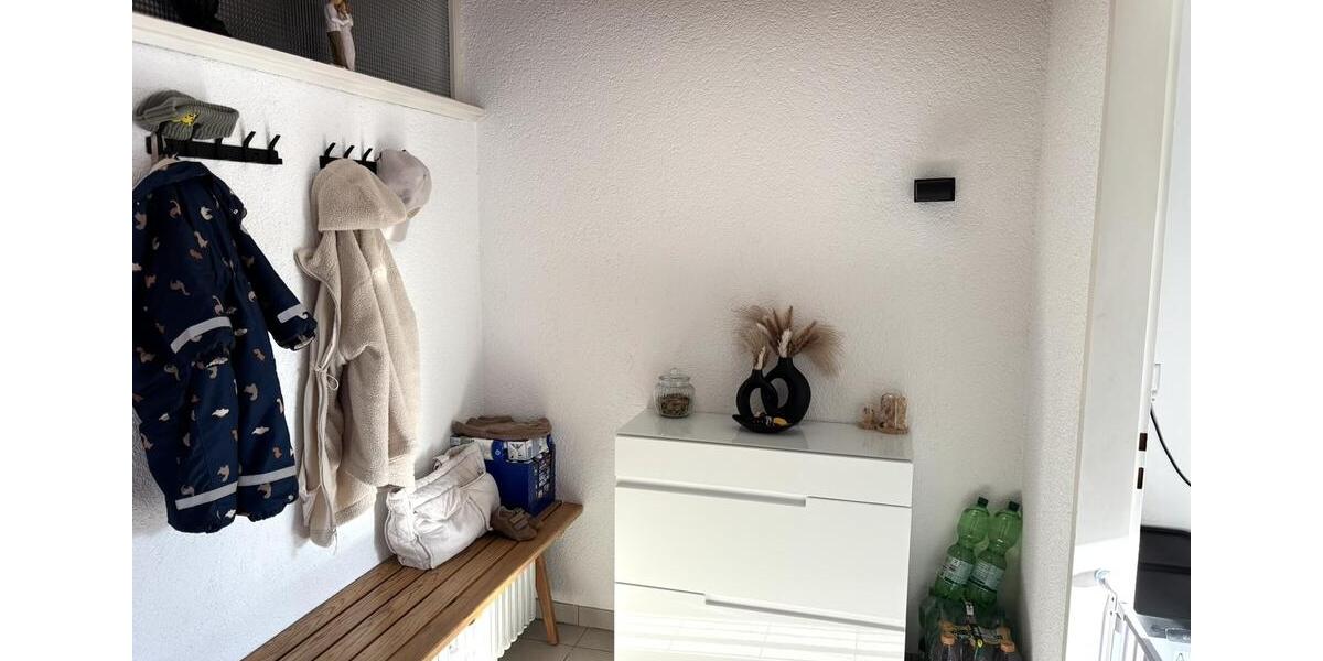 Lichtdurchflutete 4,5-Zimmer-Wohnung mit großzügigem Balkon und Einzelgarage 4.5 zimmer