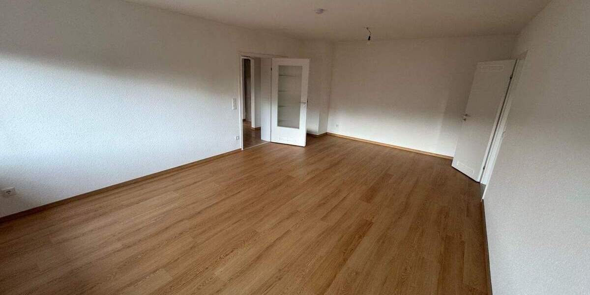 Etagenwohnung Brühl Pingsdorf - 3 Zimmer, 84 m&sup2;, 1.000&euro; | Angebot:23824241