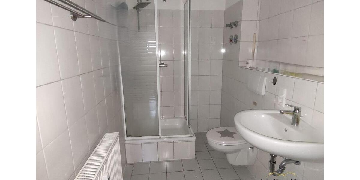 2-Raumwohnung im 2. OG mit 2 Balkone 2 zimmer