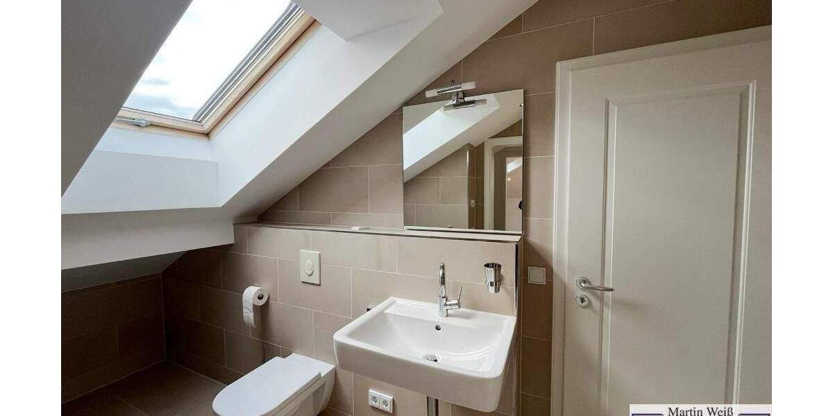 Doppelhaushälfte Berg Maxhöhe - 5 Zimmer, 197 m&sup2;, 3.595&euro; | Angebot:24437637