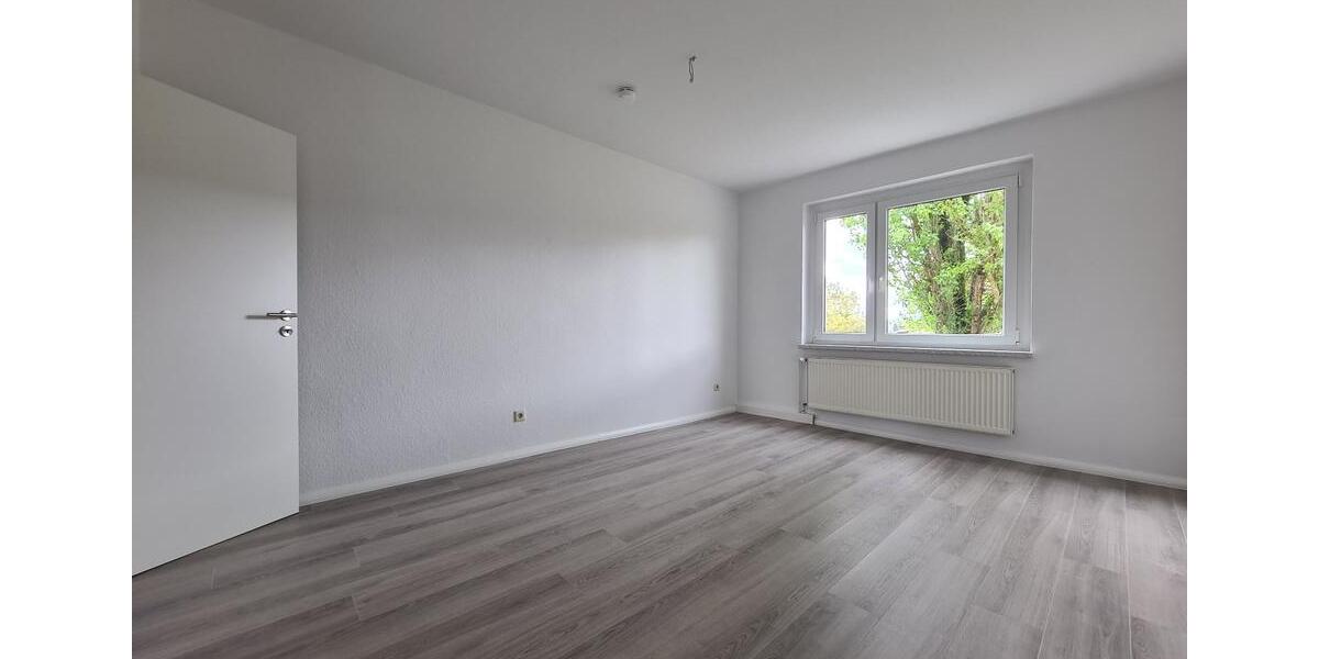 Erdgeschoßwohnung Bad Liebenwerda - 3 Zimmer, 65 m&sup2;, 350&euro; | Angebot:26563434