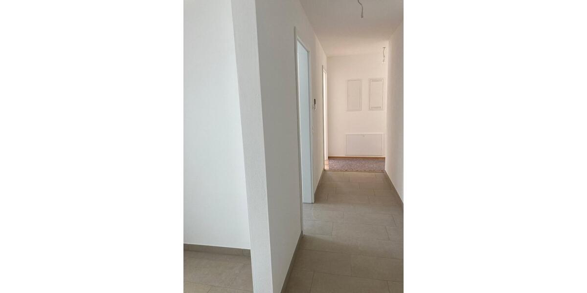 Erdgeschoßwohnung Kumhausen - 2.5 Zimmer, 90 m&sup2;, 1.190&euro; | Angebot:24356527