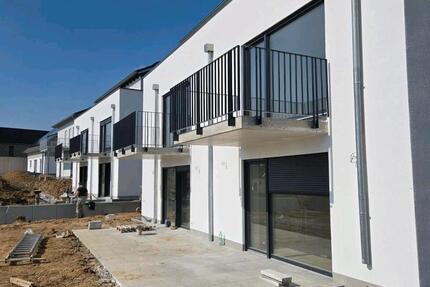 Wohnung Buchen (Odenwald) - 4 Zimmer, 130 m&sup2;, 1.500&euro; | Angebot:25867109