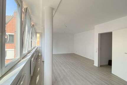 Wohnung Bremen Mitte - 2 Zimmer, 74 m&sup2;, 1.060&euro; | Angebot:27233446