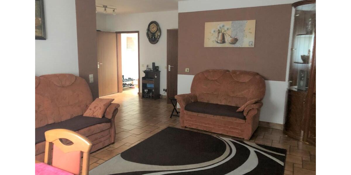 Etagenwohnung Bühl - 2 Zimmer, 65 m&sup2;, 860&euro; | Angebot:26234297