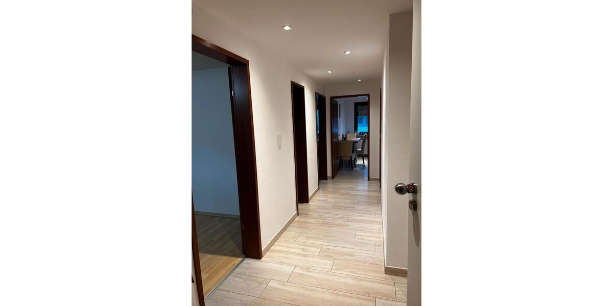 Dachgeschoßwohnung Hösbach - 2.5 Zimmer, 65 m&sup2;, 640&euro; | Angebot:26042049