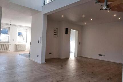 Großzügige 4-5 Zimmer Maisonett Wohnung mit 2 Bädern und Balkon 4 zimmer