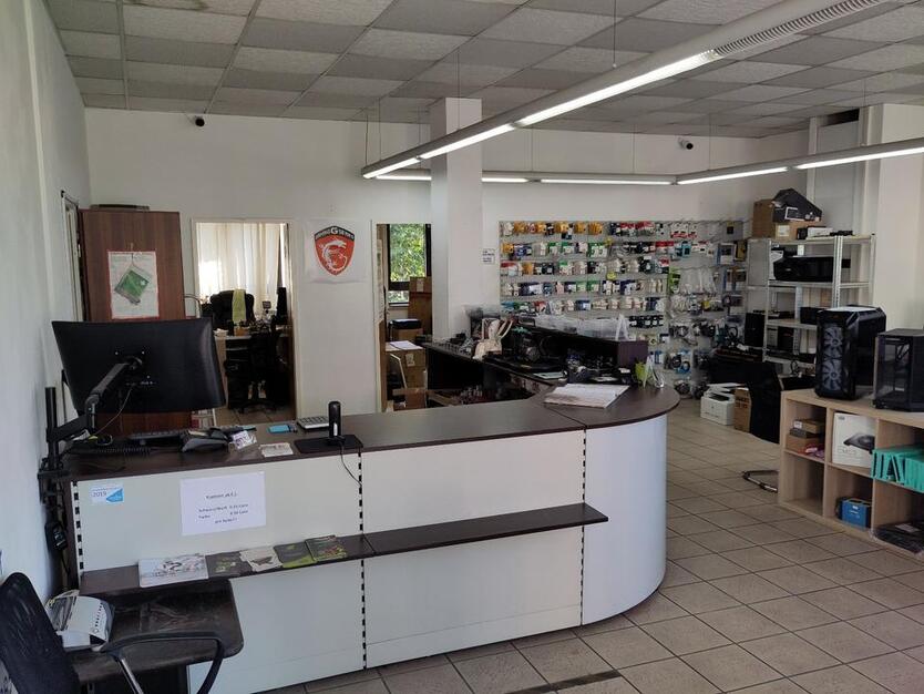 Ladenlokal 102 qm Bergisch Gladbach Zentrum Büroräume
