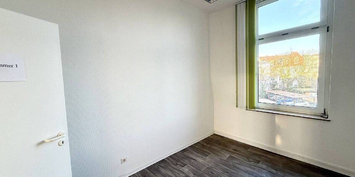 Gewerbeobjekt Hamm Hamm-Mitte - 8 Zimmer, 130 m&sup2;, 1.150&euro; | Angebot:23881685