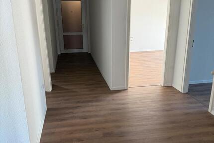 Wohnung Pohlheim - 4 Zimmer, 105 m&sup2;, 1.500&euro; | Angebot:26285044