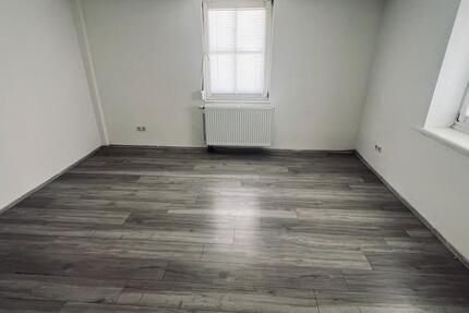 Wohnen auf Zeit Weingarten - 2 Zimmer, 130 m&sup2;, 365&euro; | Angebot:25982136