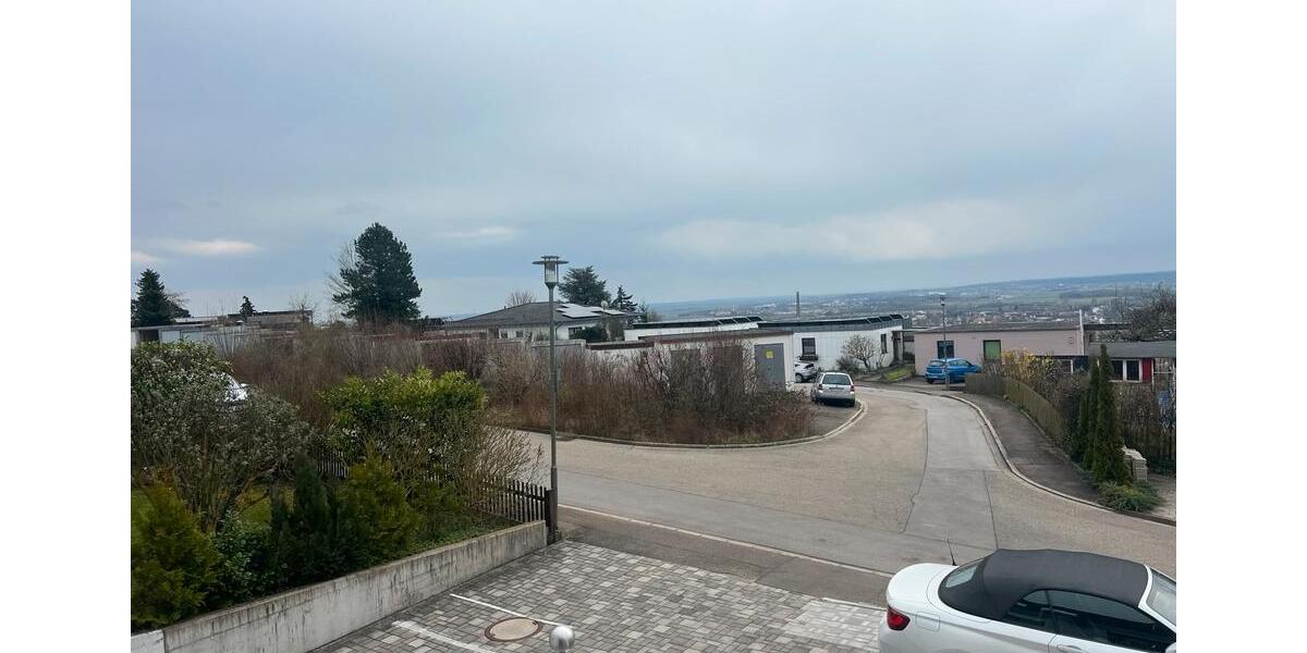 Etagenwohnung Marxheim - 3 Zimmer, 103 m&sup2;, 1.450&euro; | Angebot:25933622