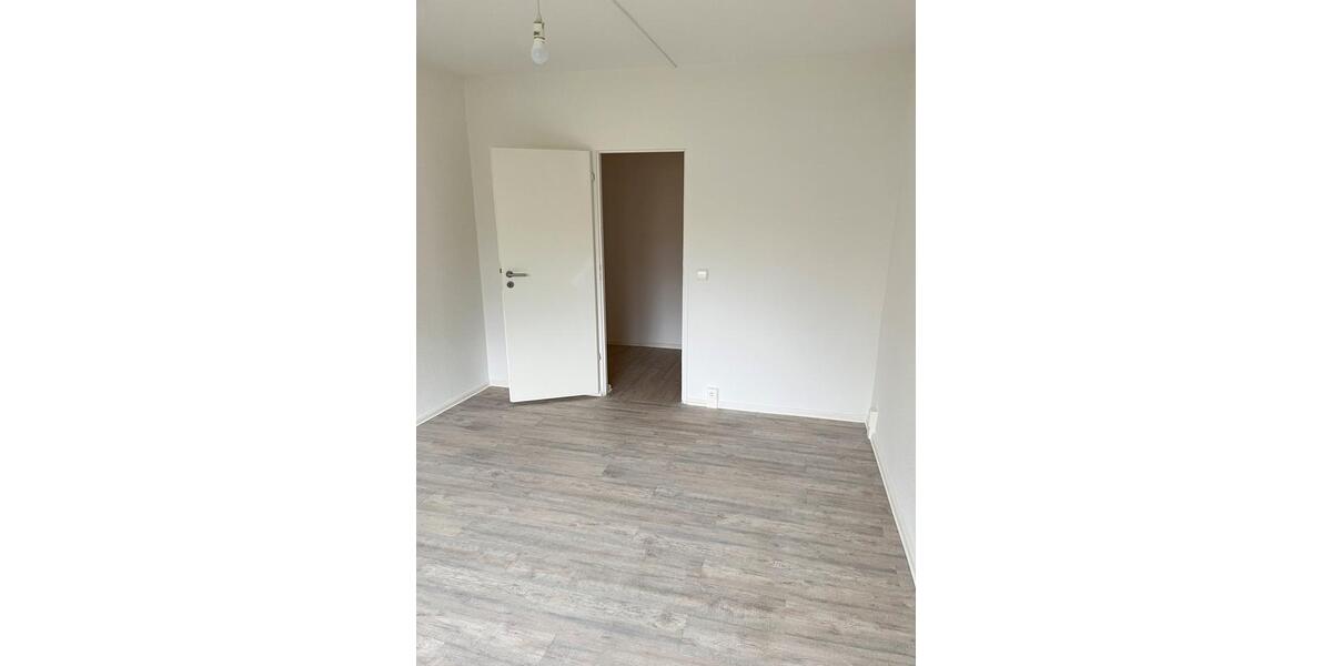 Erdgeschoßwohnung Leipzig Lausen-Grünau - 3 Zimmer, 68 m&sup2;, 505&euro; | Angebot:25246563